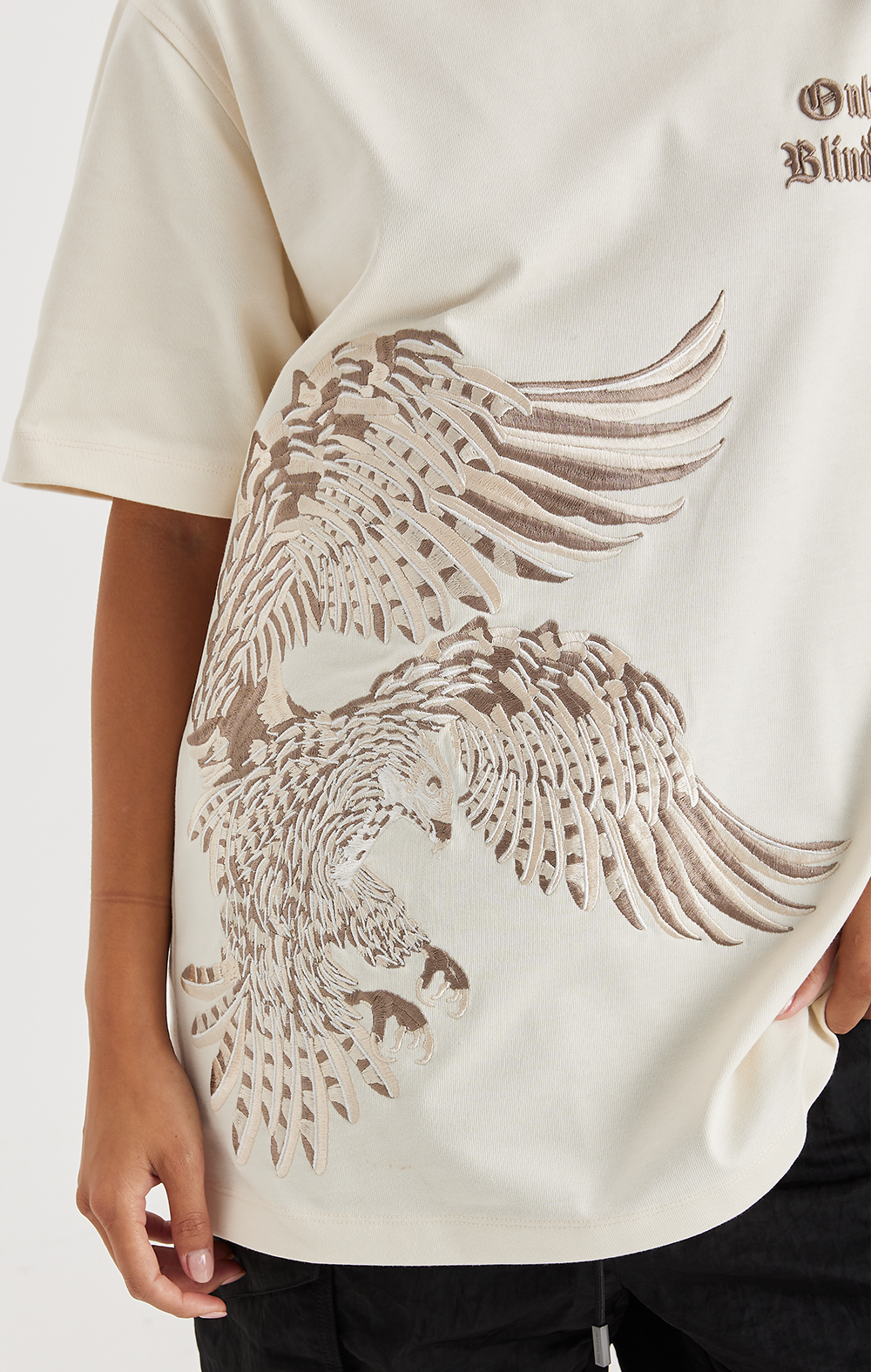 UNDYED FALCON T-SHIRT