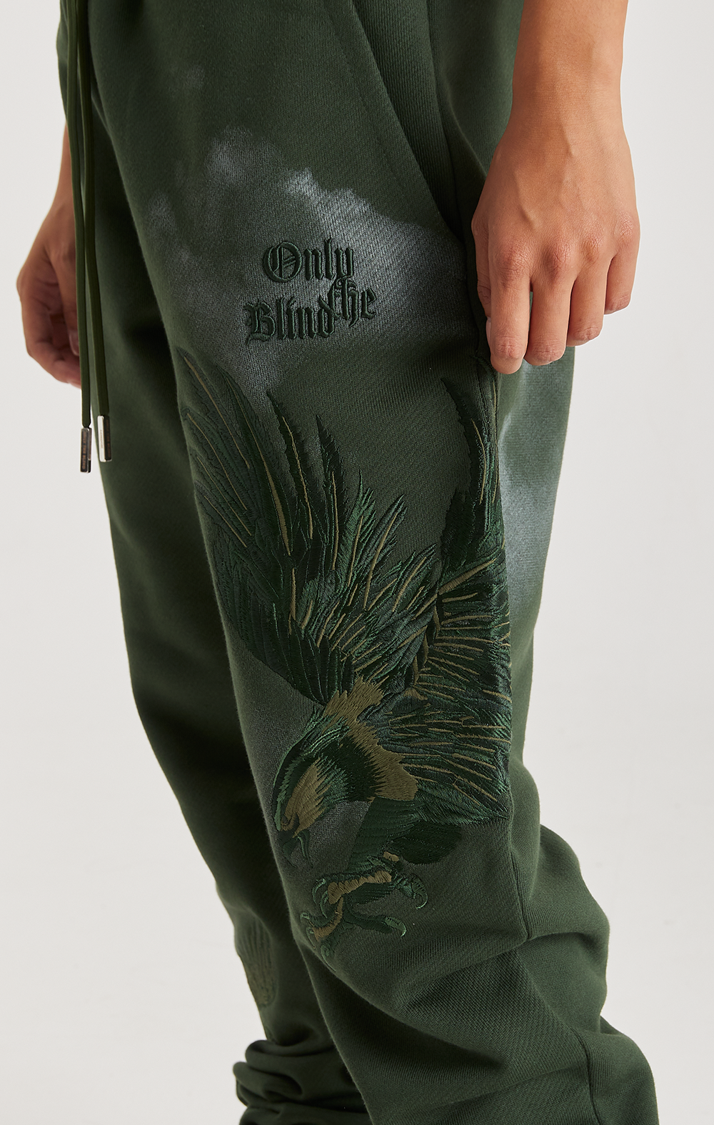 WOODLAND HAWK SWEATPANTS - ONLY THE BLIND™