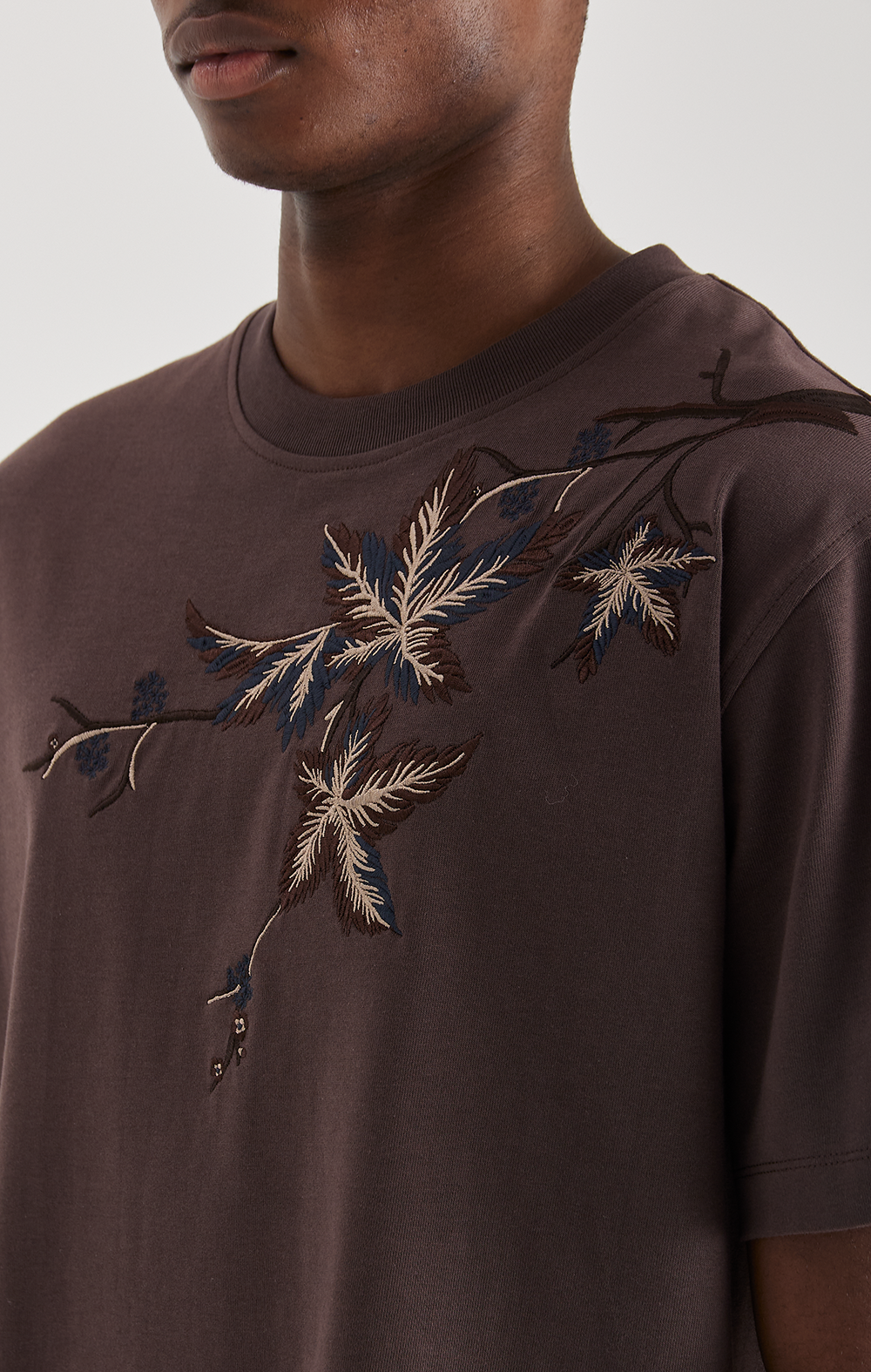 BROWN HAWTHORN T-SHIRT